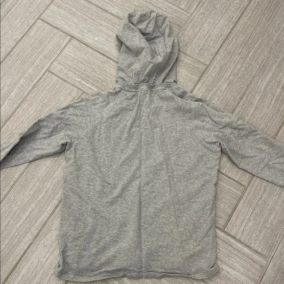 ZYIA Quilted Hooded Sweatshirt in Light Gray - Picture 5 of 5